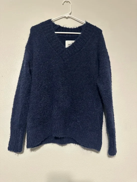 aerie Navy Blue Fuzzy V-Neck Sweater - Picture 1 of 4